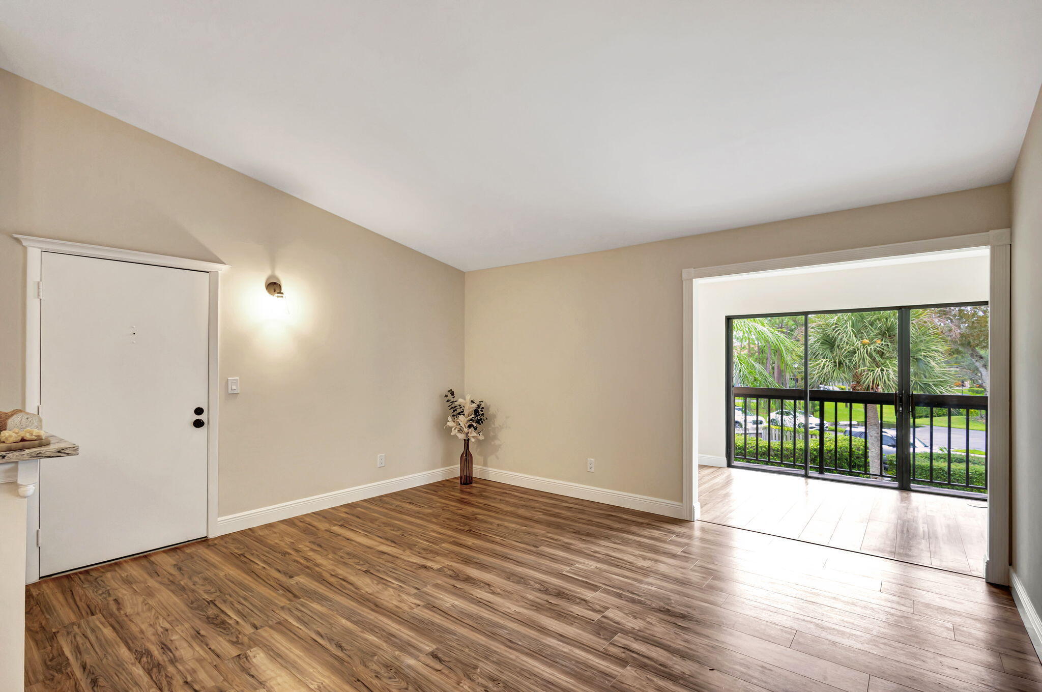 1109 Duncan Circle 201