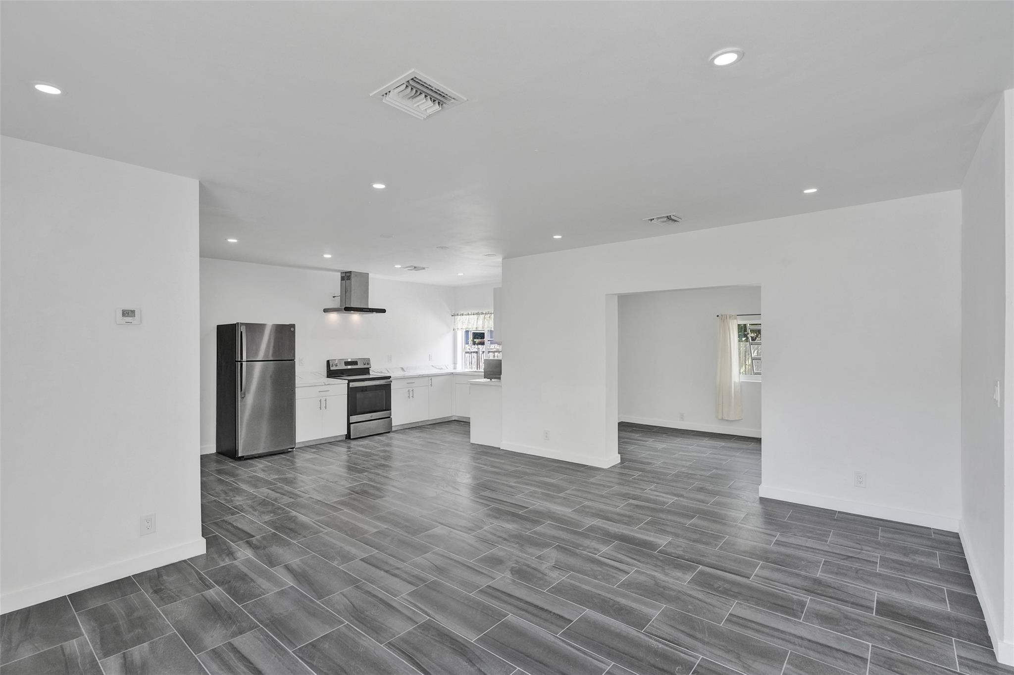 Croissant Park 4-28 B - Residential