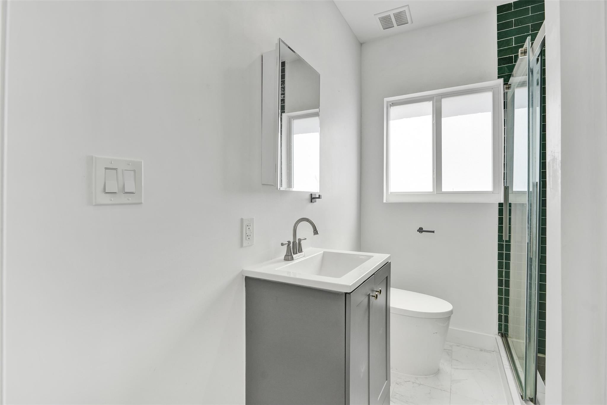 Croissant Park 4-28 B - Residential