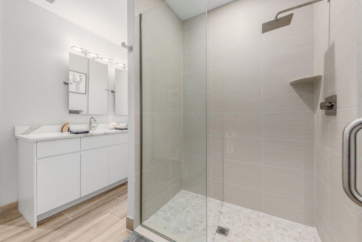 SAILFISH COVE CONDOMINIUM - Residential Lease