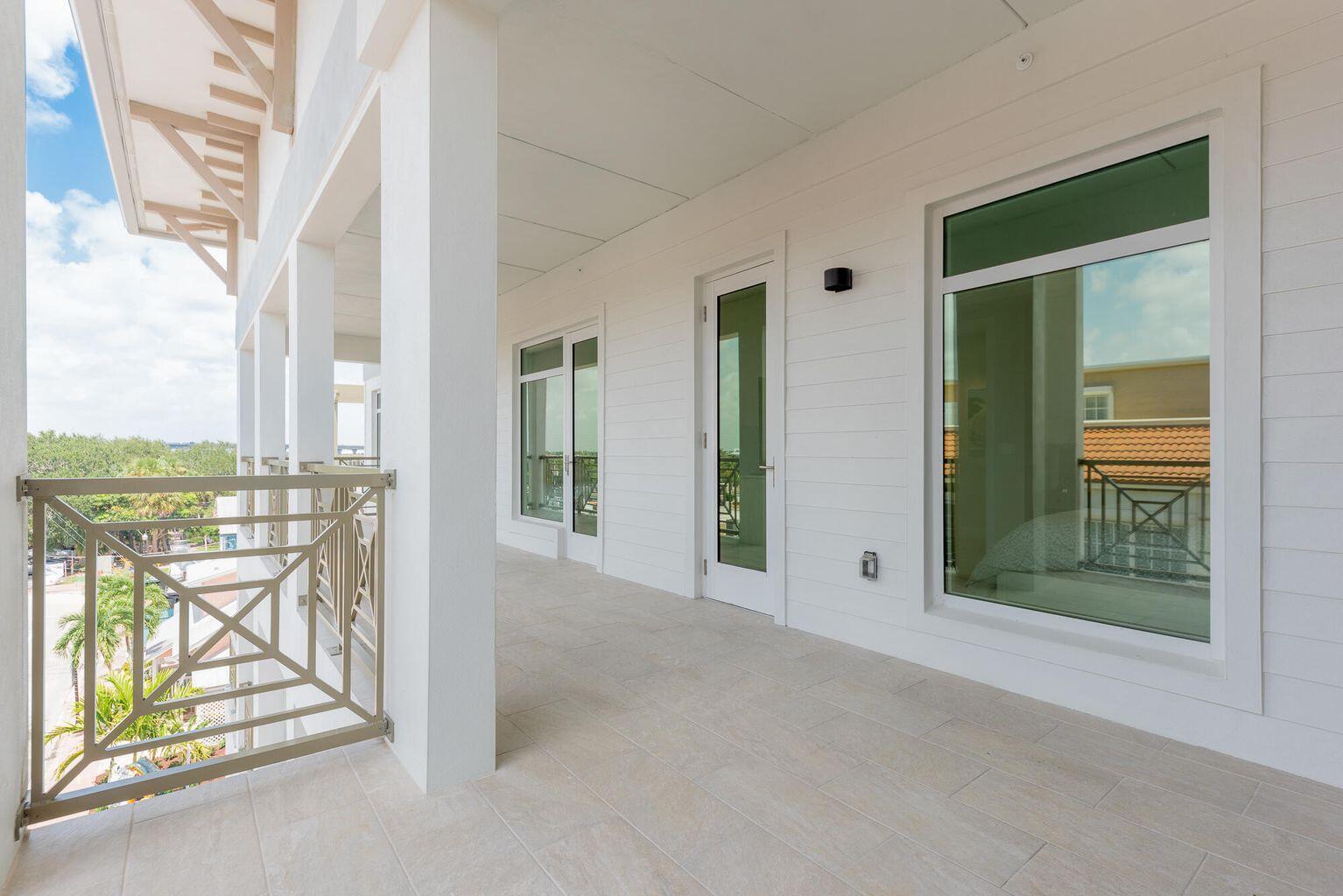SAILFISH COVE CONDOMINIUM - Residential Lease