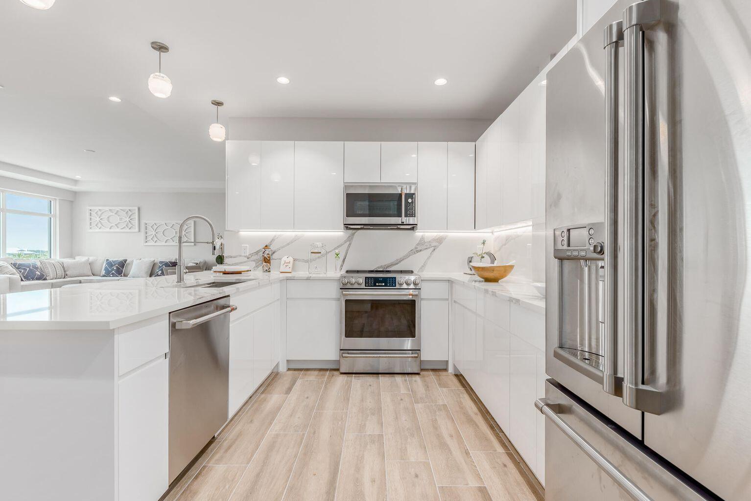 SAILFISH COVE CONDOMINIUM - Residential Lease