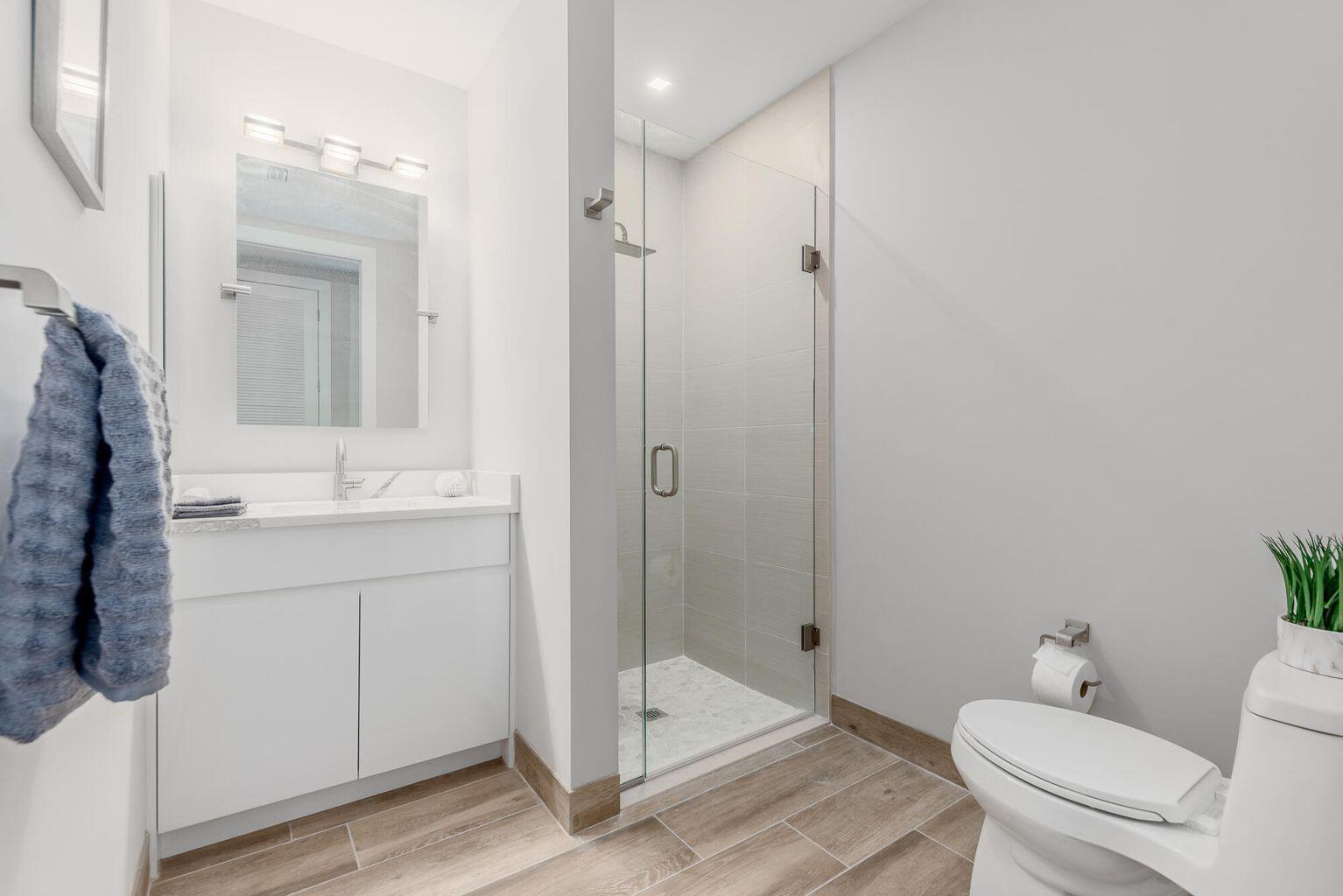 SAILFISH COVE CONDOMINIUM - Residential Lease