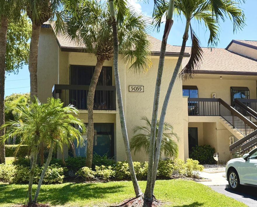 Here's Your Affordable Winter Escape. Updated, Lake & Golf views, Second Floor with Cathedral Ceilings, 55+, 2 Bedroom Corner Condo with a Den, & Open Living-Dining rooms. Tile Floors Through out, furniture negotiable. A Large Screened & Three Open, Balconies. Excellent location proximate to both Boca Raton & Delray Beach Shopping & Entertainment. Beaches 5 miles, minutes to PBI Airport. Boca Delray Golf & Country Club, is a Non-equity, pet friendly, 24/7 manned-gated Active Adult community. Its built around 12 lakes, and a challenging Par 60,18-hole executive golf course w/a remodeled clubhouse. Four Har-Tru, Clay Tennis & Two New Pickleball courts, Fitness Center, Bocce Ball, Billiards, Cafe, Planned Events; Bingo, Cards, Clubs & Entertainment. On-site property manager.