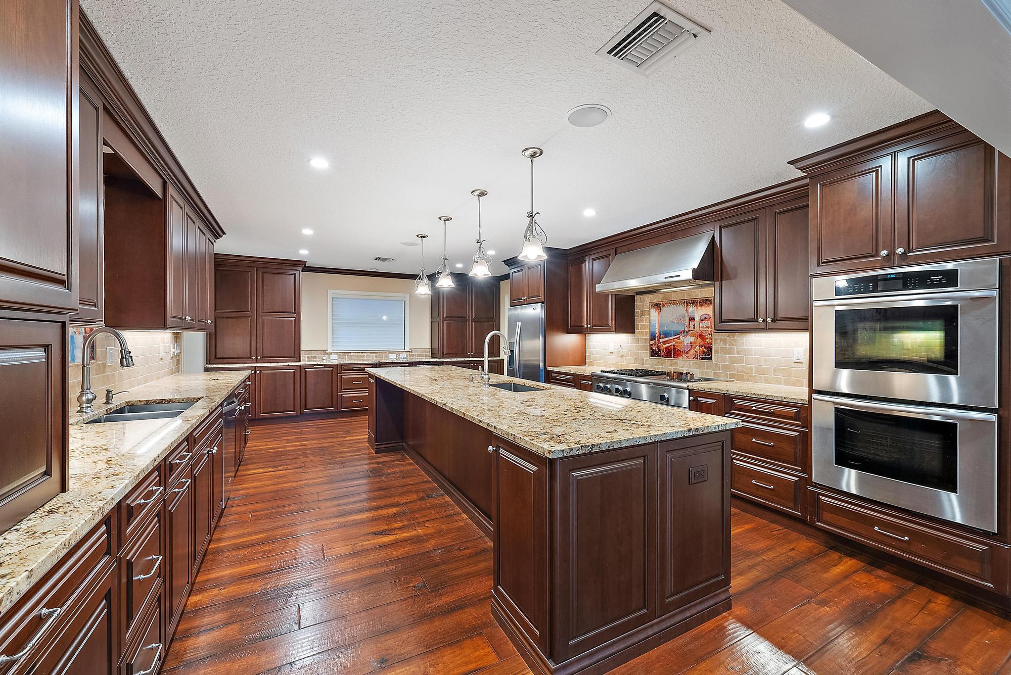 PROSPERITY BAY VILLAGE - Residential