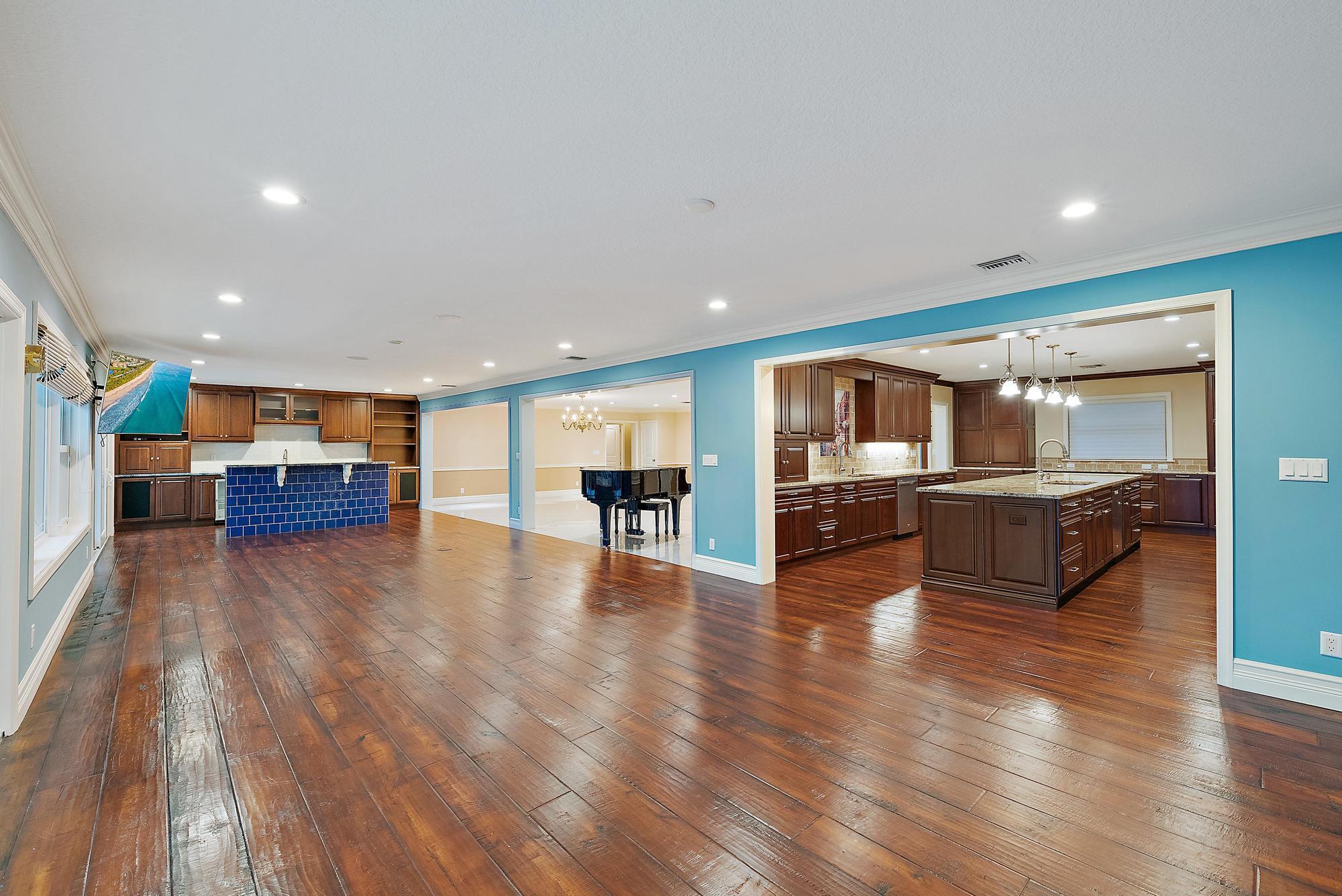 PROSPERITY BAY VILLAGE - Residential