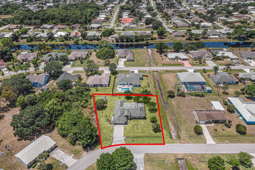 Photo of 1950 SE Lavina Circle, Port Saint Lucie, FL 34952 (MLS # R10981788)