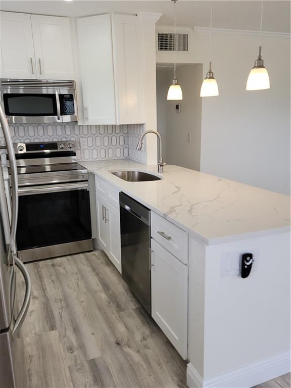 KINGS POINT - Residential