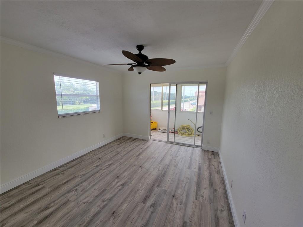 KINGS POINT - Residential