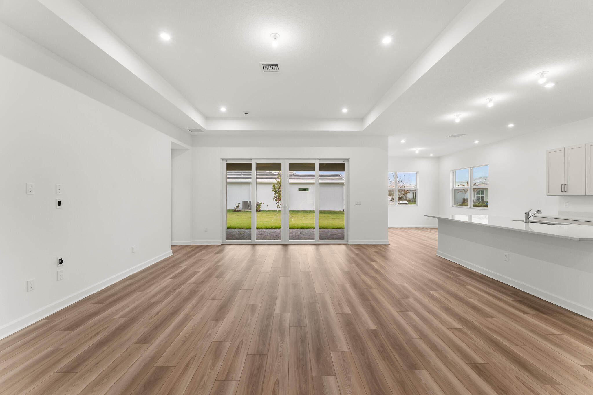 TELARO AT SOUTHERN GROVE PHASE 2 AND 3 - Residential