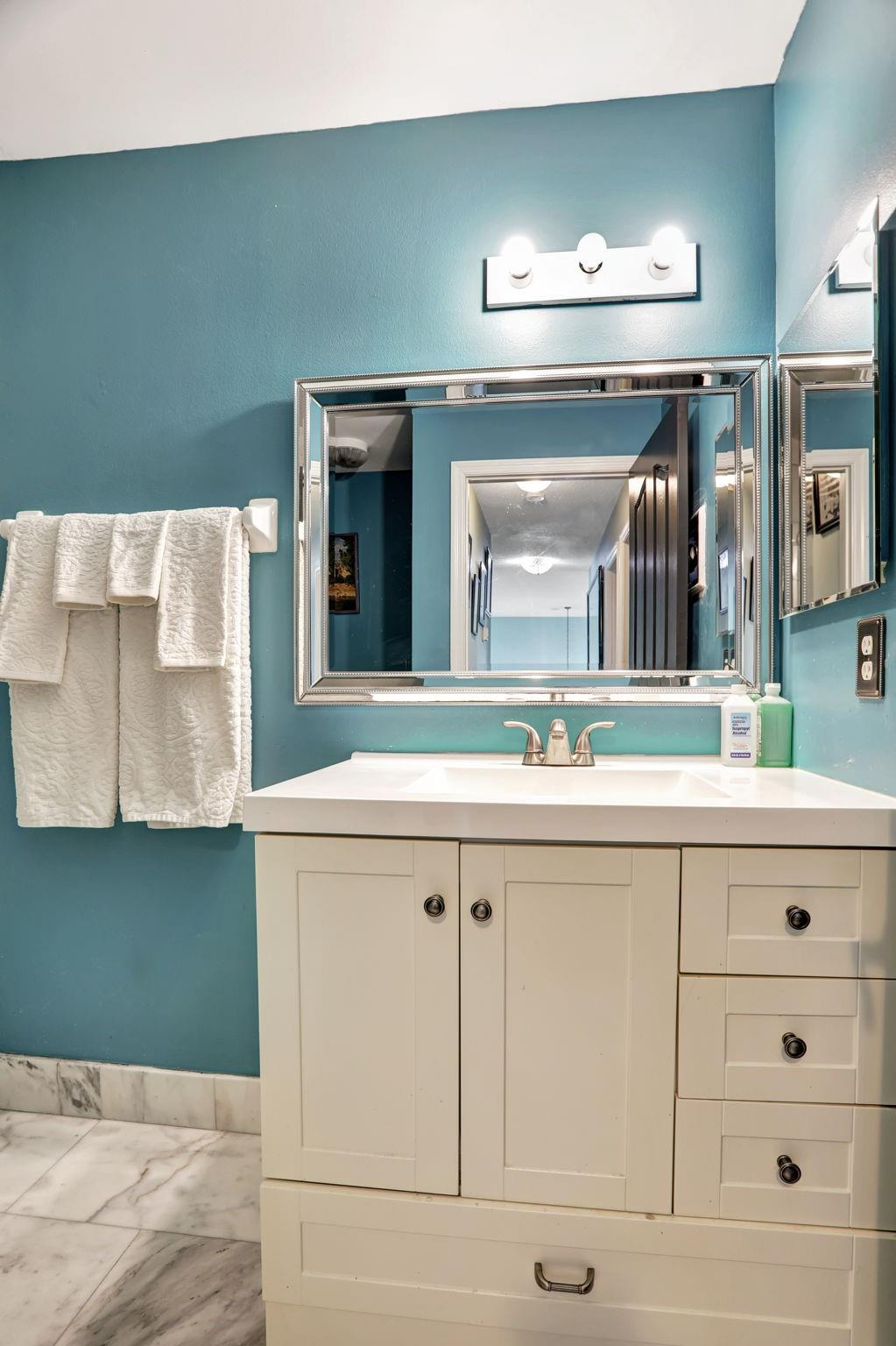 LAKEVIEW WEST - Residential Lease