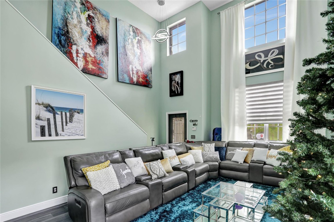 LAKEVIEW WEST - Residential Lease