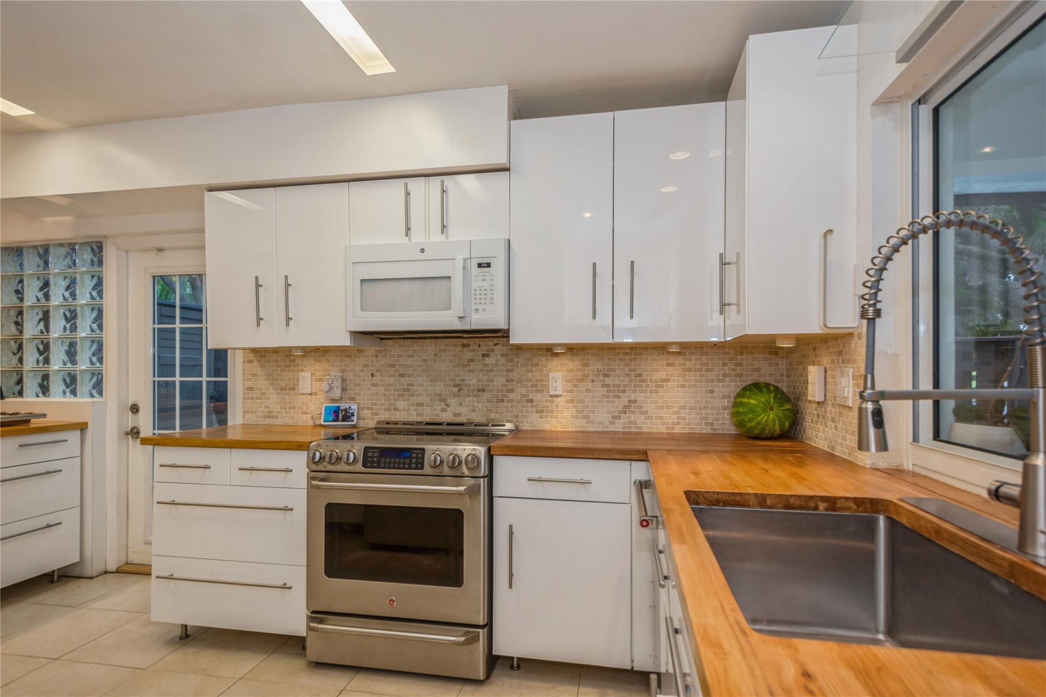 EVERGLADES SUGAR & LAND C - Residential