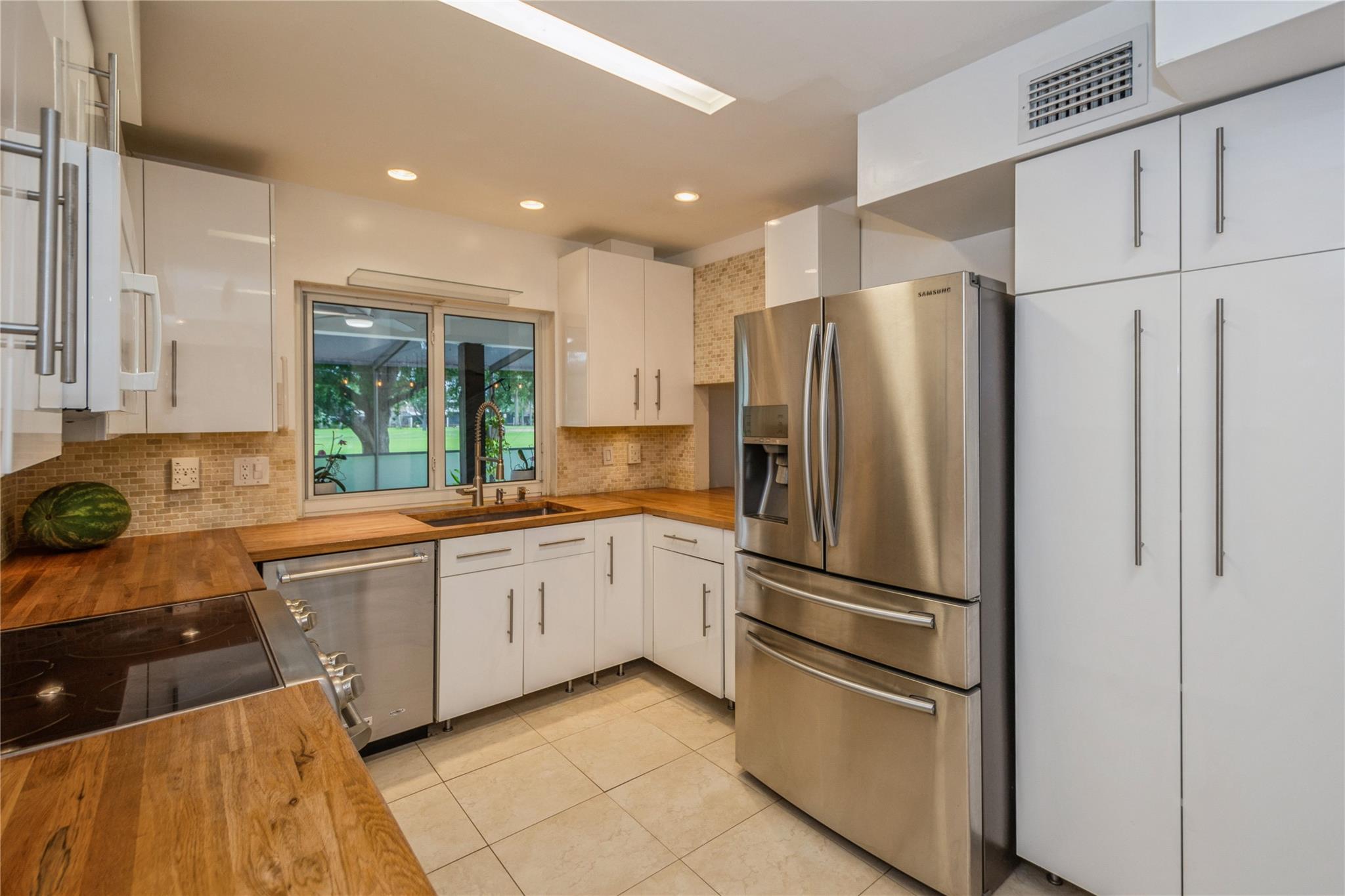 EVERGLADES SUGAR & LAND C - Residential