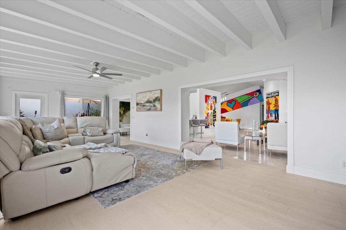 VILLAS OF MONTEREY AT IND - Residential