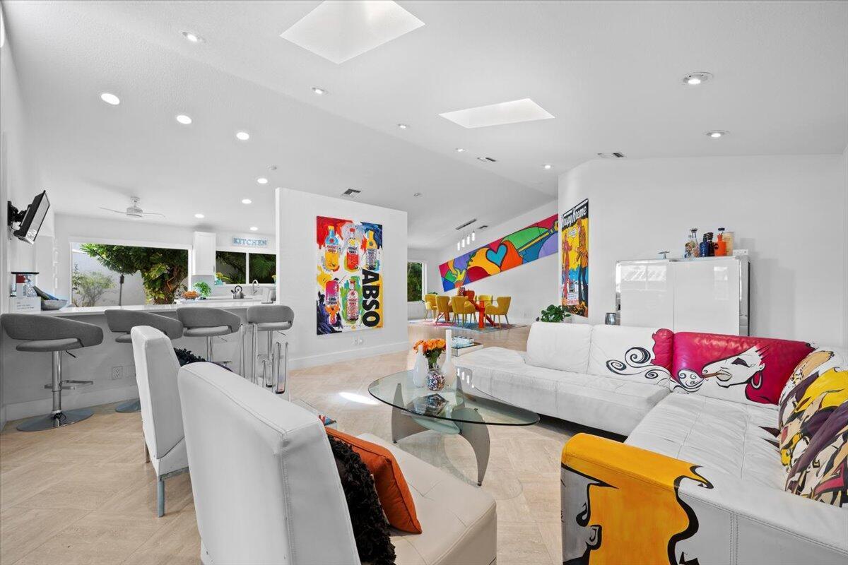 VILLAS OF MONTEREY AT IND - Residential