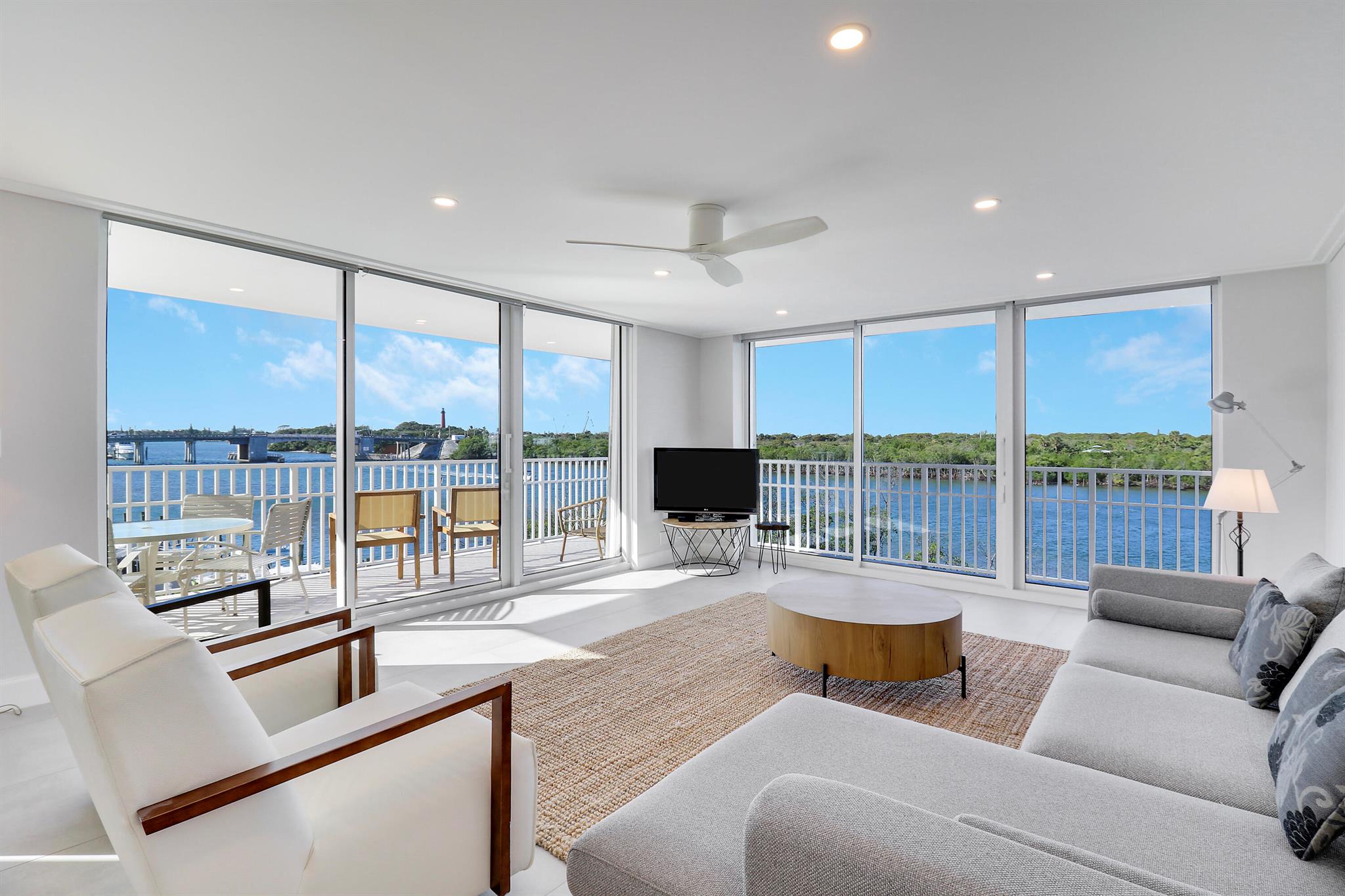 LA MAR CONDO APTS DECL - Residential Lease