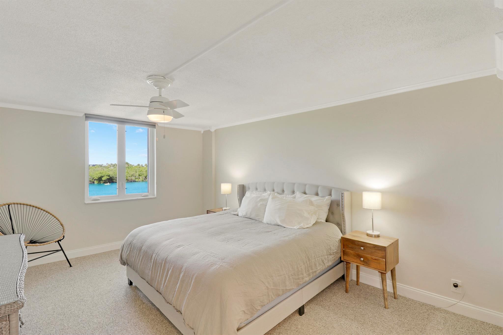 LA MAR CONDO APTS DECL - Residential Lease