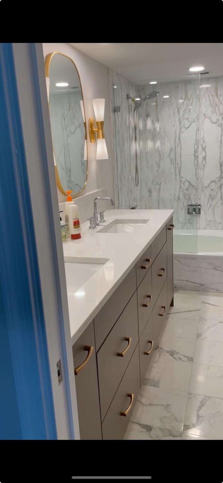 LA MAR CONDO APTS DECL - Residential Lease