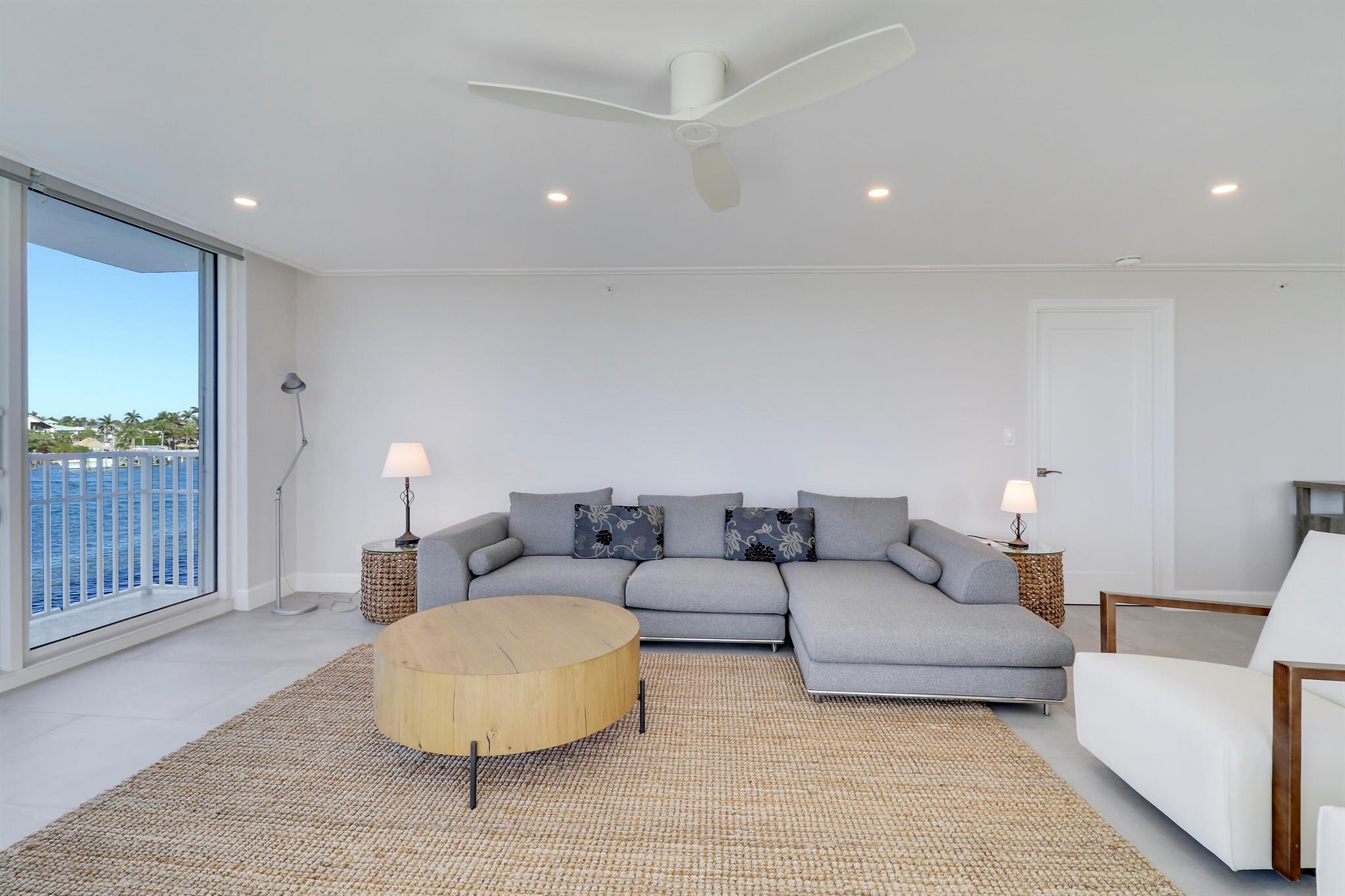LA MAR CONDO APTS DECL - Residential Lease