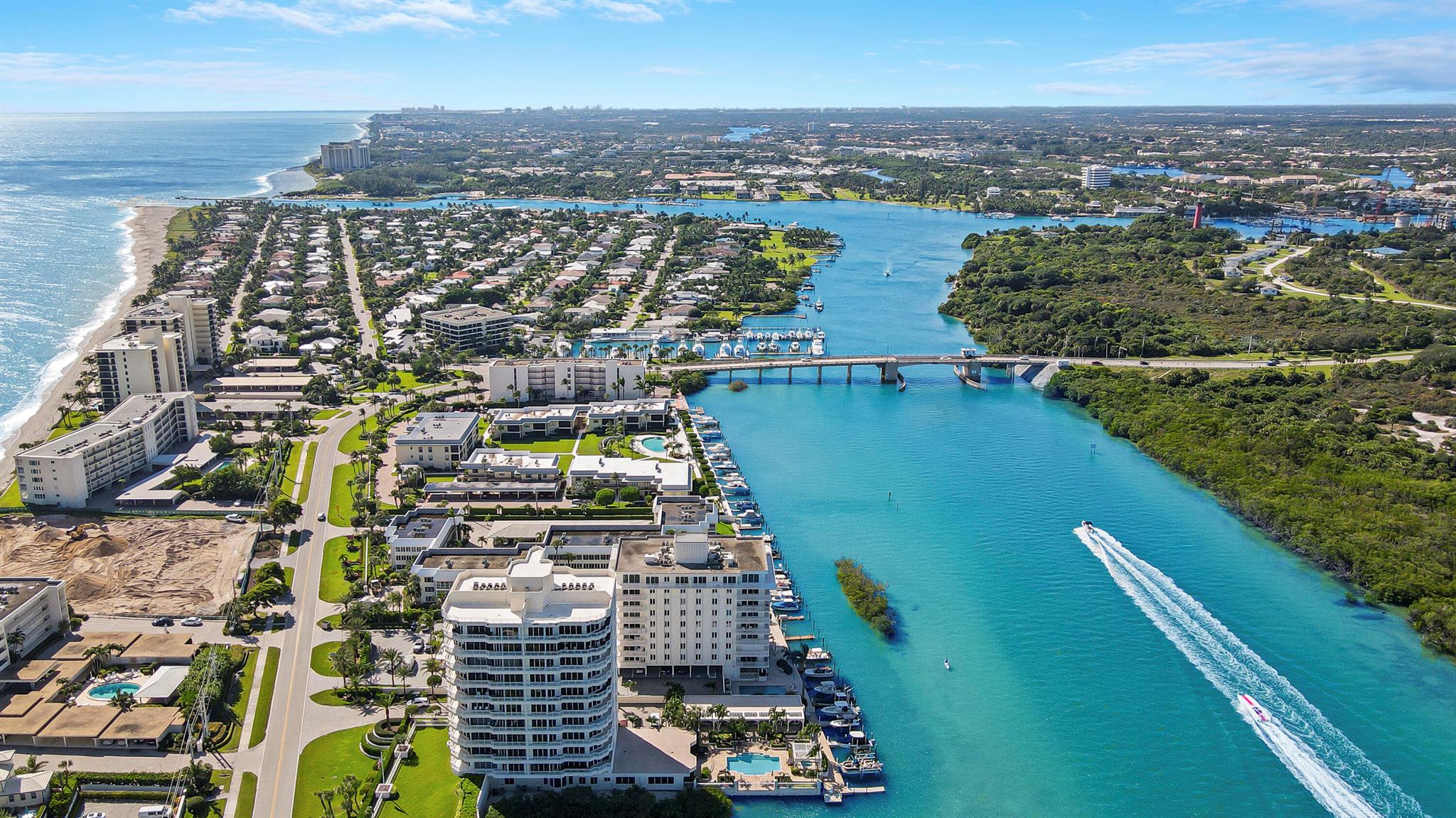 LA MAR CONDO APTS DECL - Residential Lease