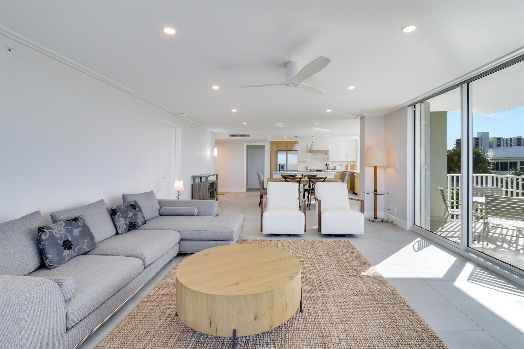 LA MAR CONDO APTS DECL - Residential Lease
