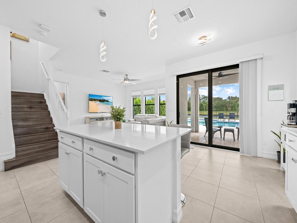 PALM MEADOWS ESTATES - Residential