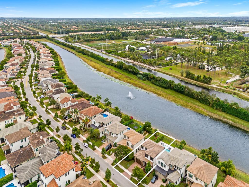 PALM MEADOWS ESTATES - Residential