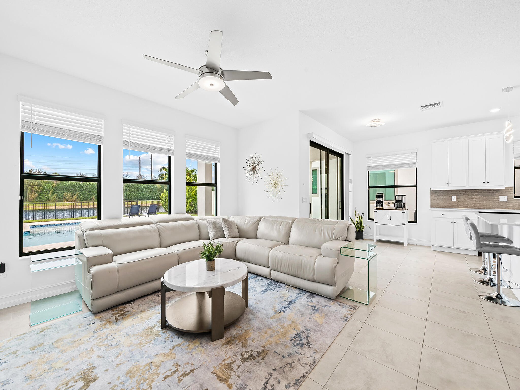 8683 Grand Prix Lane