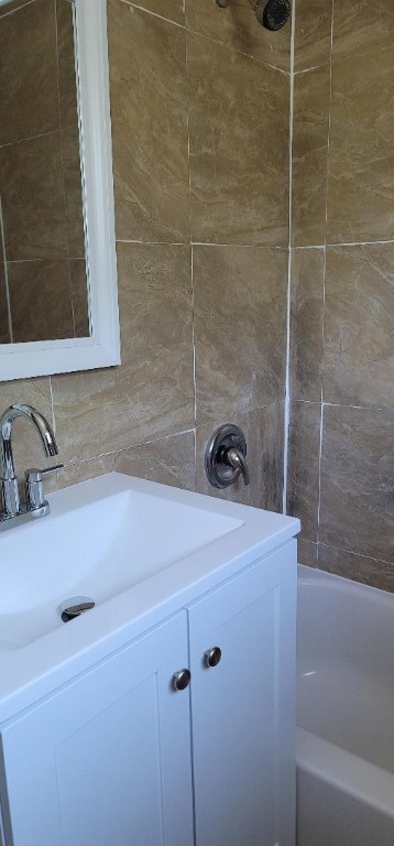 Collier Manor 34-45 B - Residential Lease