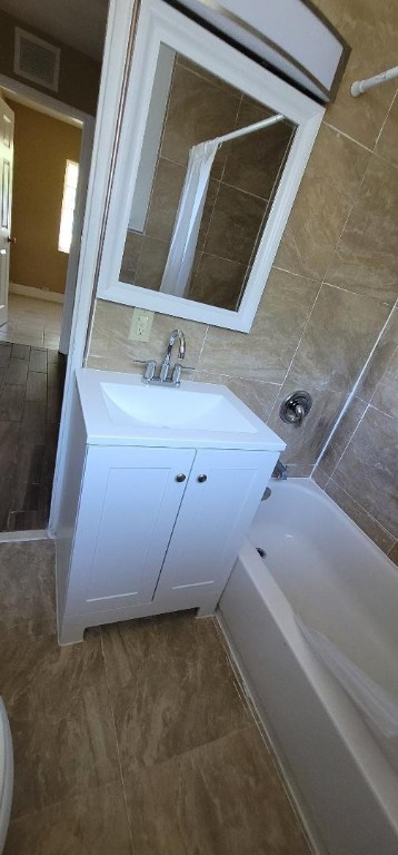 Collier Manor 34-45 B - Residential Lease