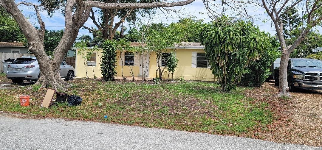 Collier Manor 34-45 B - Residential Lease