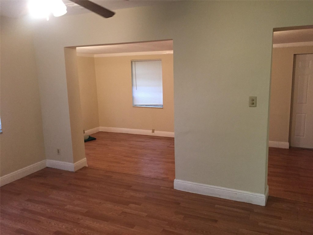 Collier Manor 34-45 B - Residential Lease