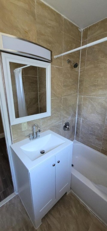 Collier Manor 34-45 B - Residential Lease