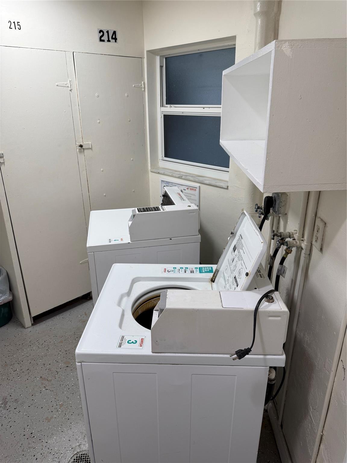 Whittier Towers Apts Asso - Residential Lease