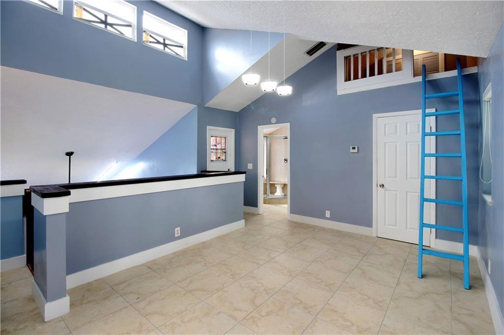 HAYLOFTS OF CORAL SPRINGS - Residential