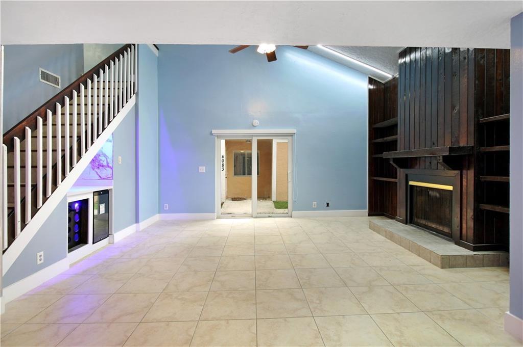 HAYLOFTS OF CORAL SPRINGS - Residential