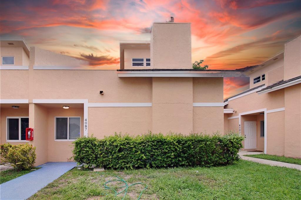 **MOTIVATED SELLER** WELCOME TO THE HAYLOFTS OF CORAL SPRINGS, THIS IS A UNIQUE CORNER TOWNHOME UNIT AND A LOFT STYLE HOME, FEATURING 2 BEDROOMS, 2 BATHS, WITH THE CONVENIENCE OF HAVING A BEDROOM AND A FULL BATH DOWNSTAIRS. SPACIOUS WALK IN CLOSETS AND AN OPEN BALCONY/EXTERIOR TERRACE ENTRANCE OF THE SECOND FLOOR. THIS UNIT OFFER AN UPGRADED KITCHEN, WITH PLENTY OF STORAGE AND AN INVITING LIVING & DINING AREAS COMPLETED WITH A REAL FIREPLACE FOR COZY NIGHTS. WATERFRONT, CANAL FRONT THIS UNIT OFFER FULL IMPACT WINDOWS AND DOORS, A LARGE EXTERIOR DEEDED TO THE UNIT EXTRA STORAGE UNIT. PETS ARE WELCOME & THE UNIT CAN BE RENTED RIGHT AWAY. MAINTENANCE INCLUDED WATER, SEWER, ALL EXTERIOR INSURANCES, ROOF, COMMONAREAS INCLUDING A COMMUNITY POOL, UNIT HAS TWO ASSIGNED PARKING SPOTS. ALL AGES