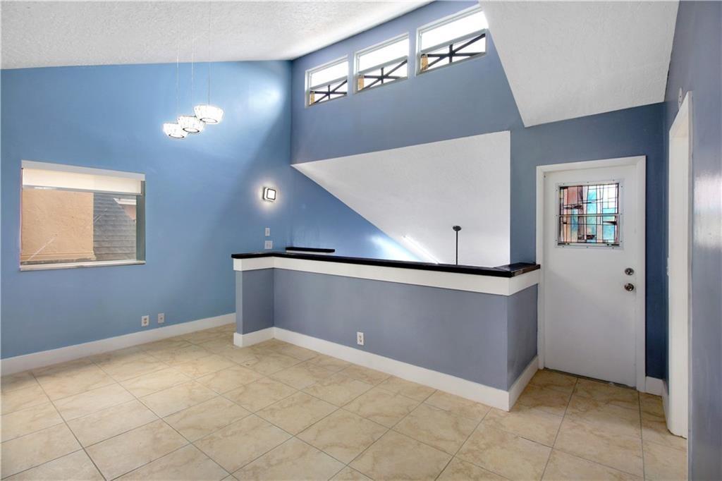 HAYLOFTS OF CORAL SPRINGS - Residential
