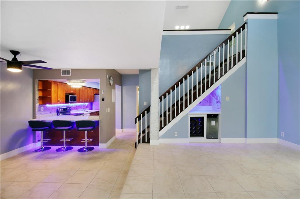 HAYLOFTS OF CORAL SPRINGS - Residential