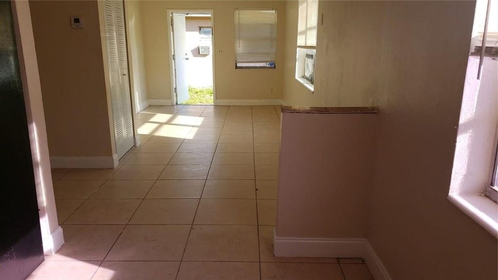 Photo of 1535 SW 44th Terrace #1, Fort Lauderdale, FL 33317 (MLS # B26043141)