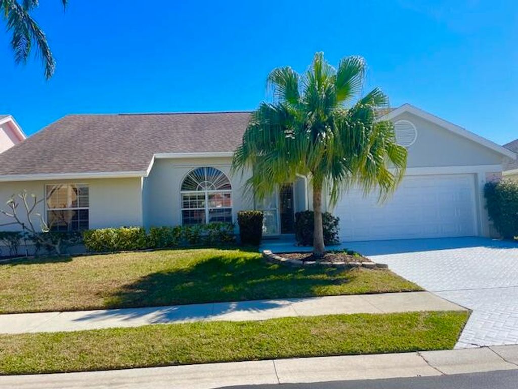 Photo of 112 Palomino Drive, Jupiter, FL 33458 (MLS # R11150926)