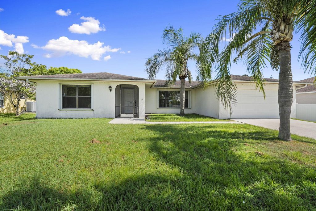 Photo of 5208 NW Edgarton Terrace, Port Saint Lucie, FL 34983 (MLS # R11117836)