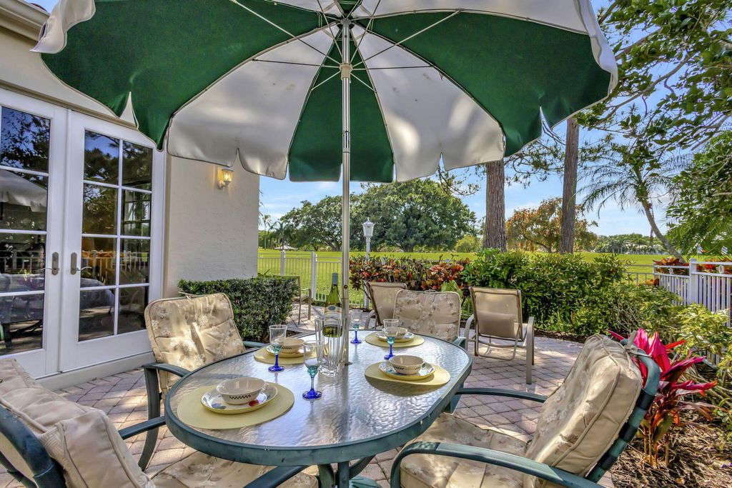Photo of 36 Via Del Corso, Palm Beach Gardens, FL 33418 (MLS # R10963655)