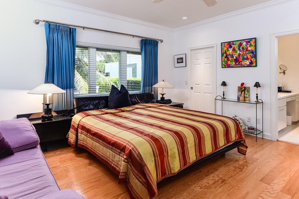 Via Manana - Residential