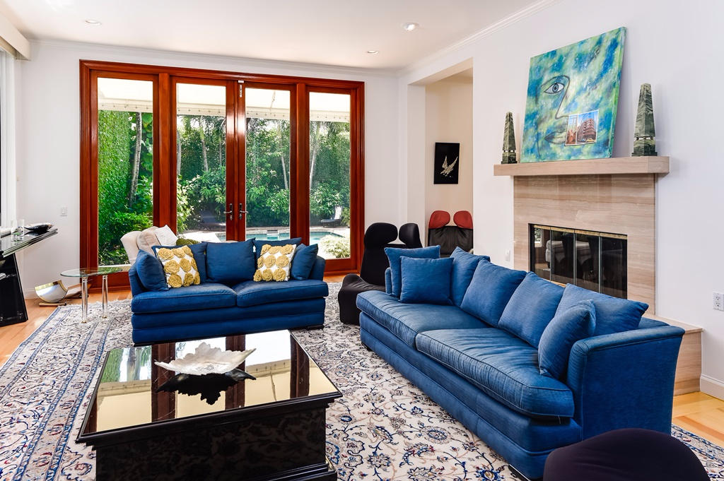 Via Manana - Residential