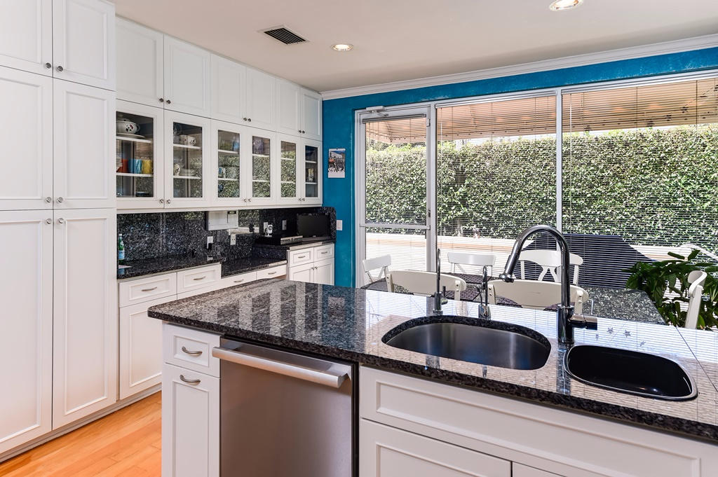 Via Manana - Residential