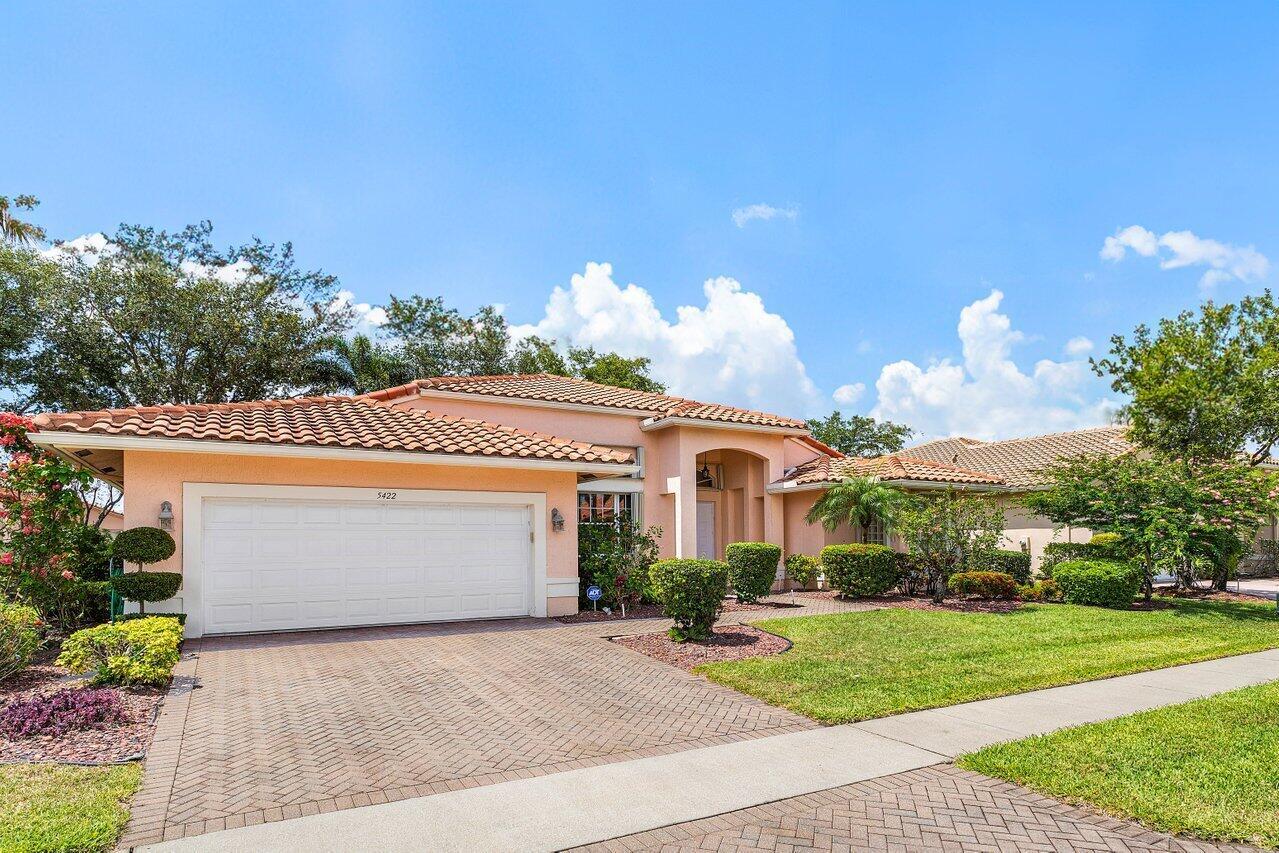 5422 Landon Circle, Boynton Beach, FL, 33437/$550,000 2 5422 Landon Circle