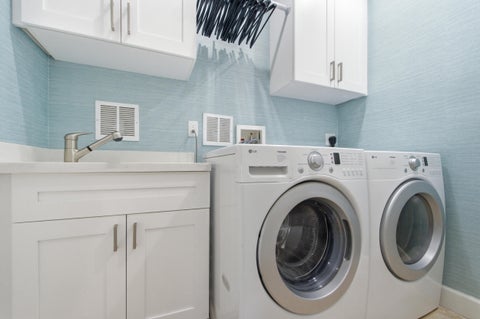 Tiny photo for 2601 NE 32nd Avenue, Fort Lauderdale, FL 33308 (MLS # B26090729)