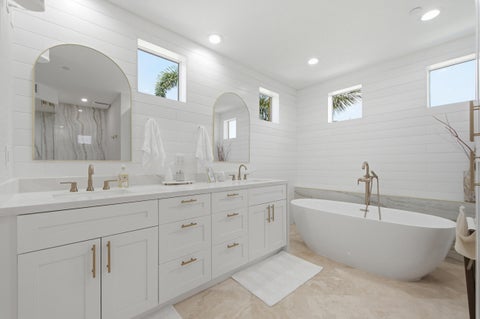 Tiny photo for 2601 NE 32nd Avenue, Fort Lauderdale, FL 33308 (MLS # B26090729)